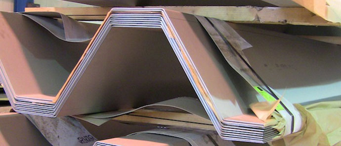 Press braking duplex steel - corregated